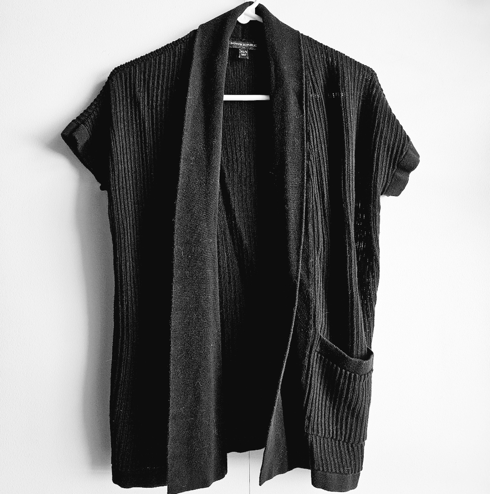 Banana Republic Short Sleeve Open Cardigan Sweater in Women's XS/S